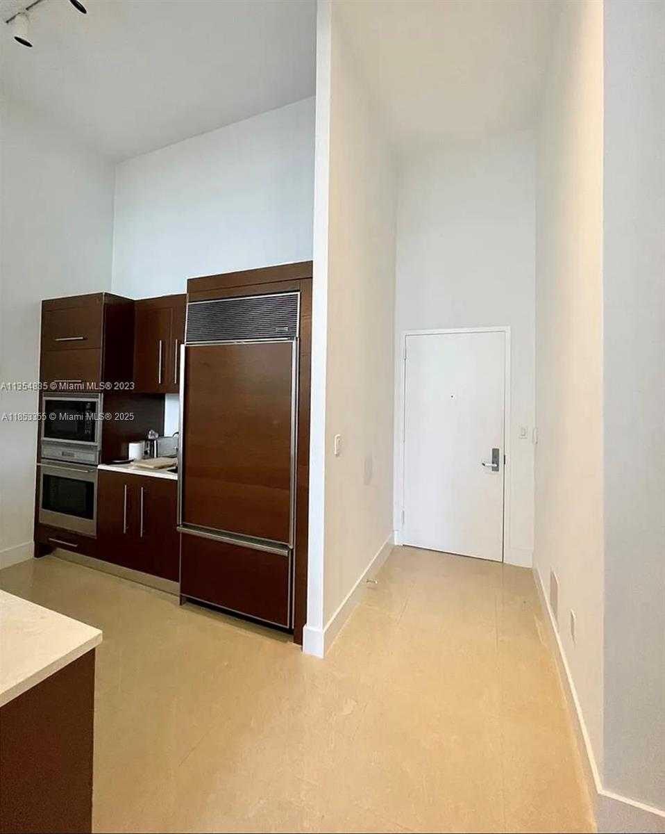 Small Image of 495 BRICKELL AVE #1409, Miami Number 10