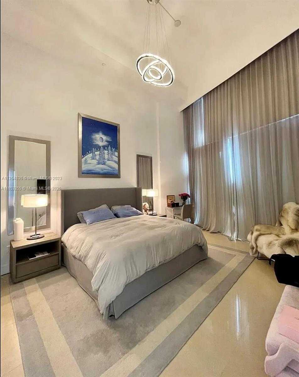 Small Image of 495 BRICKELL AVE #1409, Miami Number 11