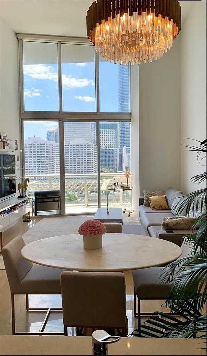 Small Image of 495 BRICKELL AVE #1409, Miami Number 4