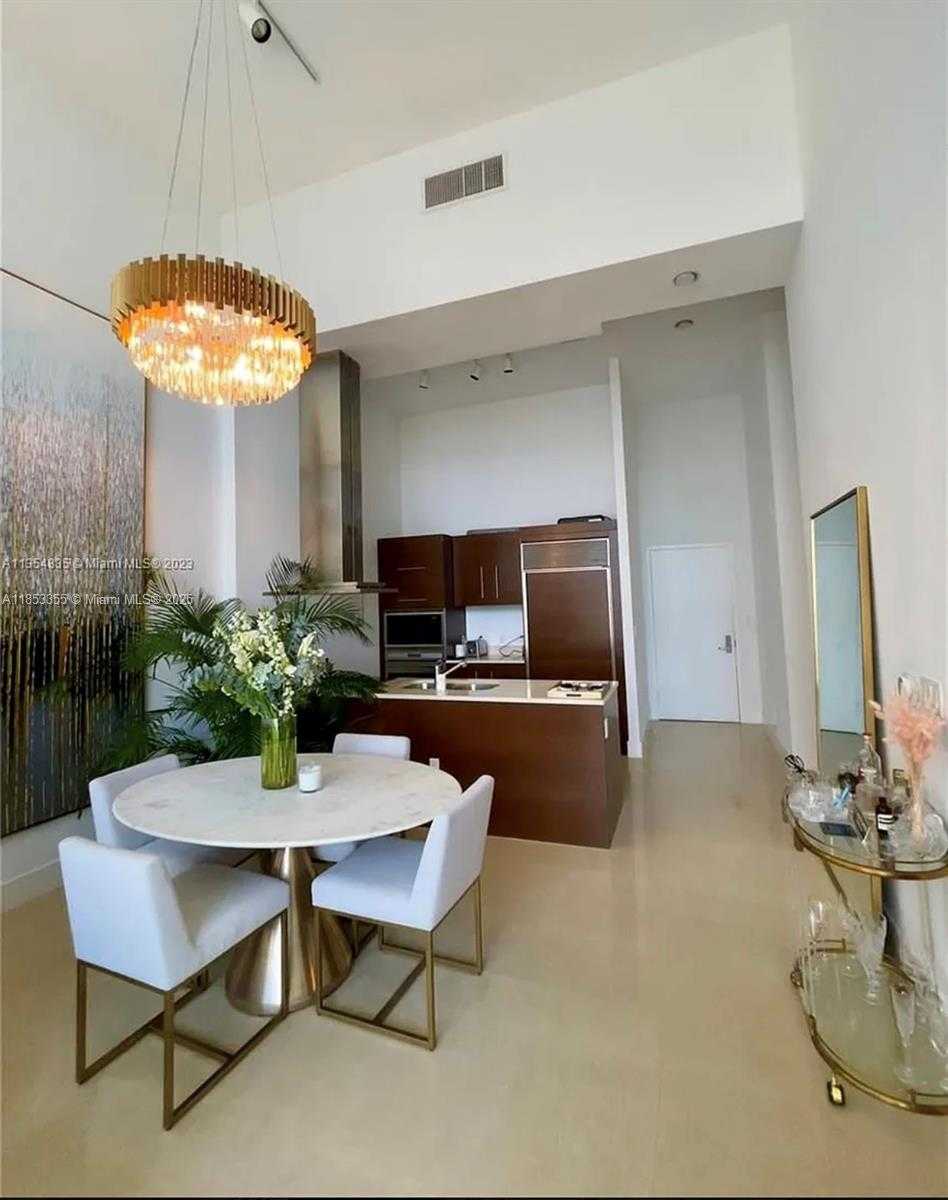 Small Image of 495 BRICKELL AVE #1409, Miami Number 6