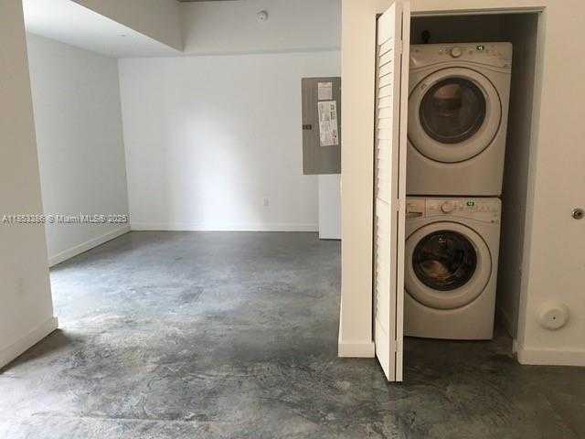 Small Image of 151 SOUTH EAST 1 STREET #406, Miami Number 7