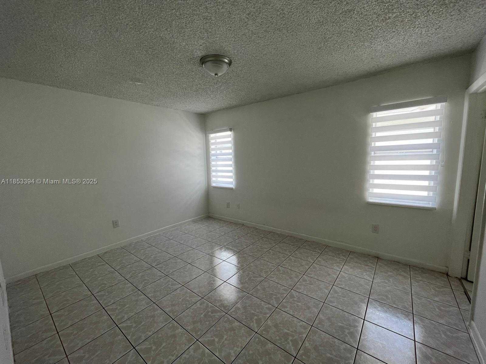 Small Image of 2682 WEST 74TH TER #2682, Hialeah Number 13