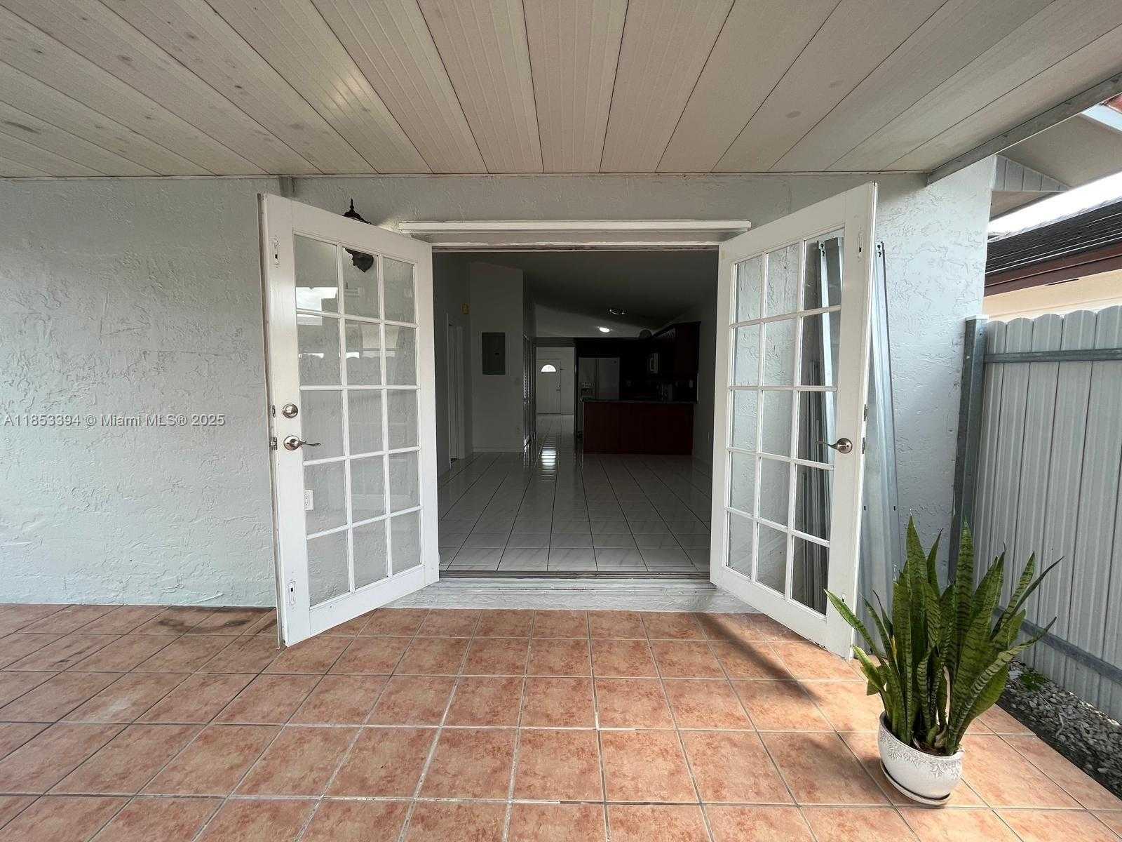 Small Image of 2682 WEST 74TH TER #2682, Hialeah Number 14