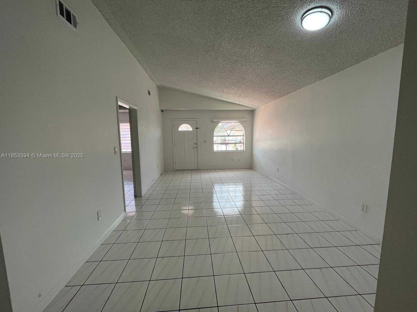 Small Image of 2682 WEST 74TH TER #2682, Hialeah Number 5