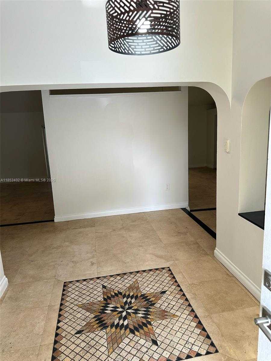 Small Image of 20605 NORTH EAST 9TH CT #N/A, Miami Number 10