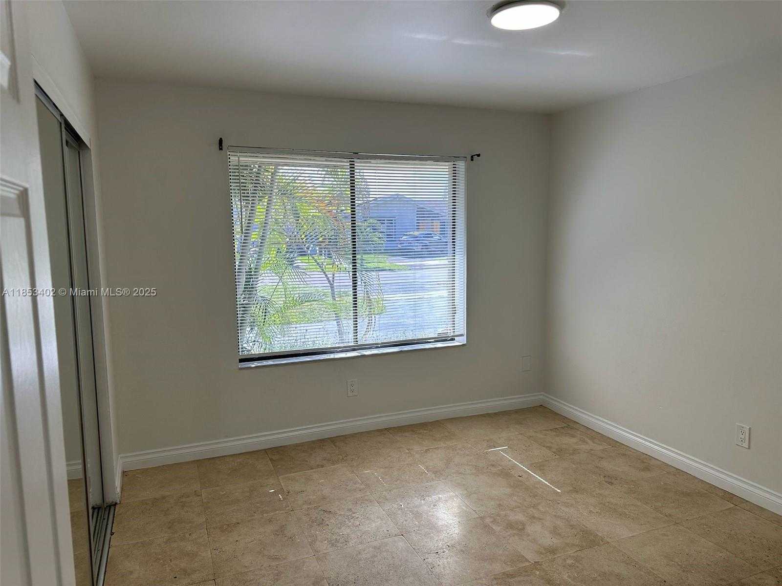 Small Image of 20605 NORTH EAST 9TH CT #N/A, Miami Number 16