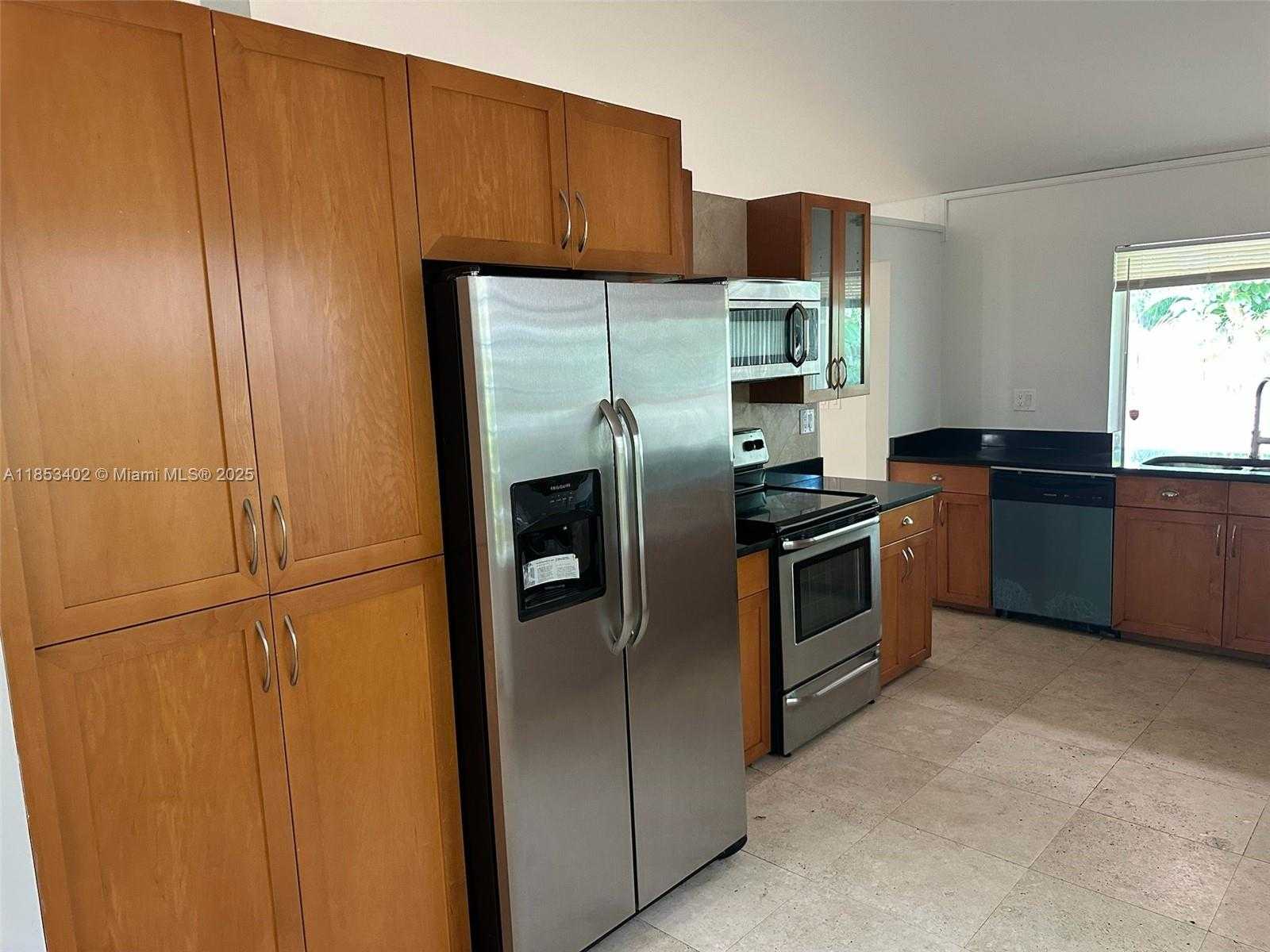 Small Image of 20605 NORTH EAST 9TH CT #N/A, Miami Number 24