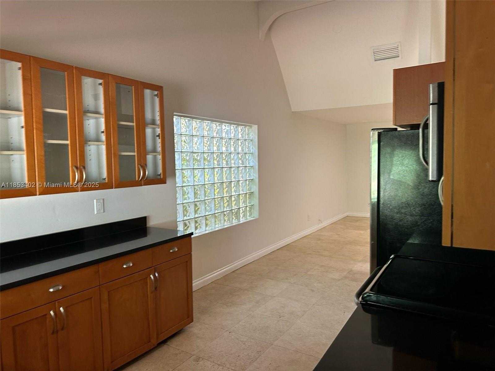 Small Image of 20605 NORTH EAST 9TH CT #N/A, Miami Number 26