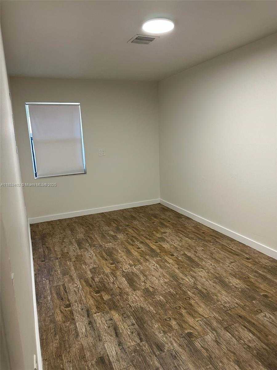 Small Image of 20605 NORTH EAST 9TH CT #N/A, Miami Number 29