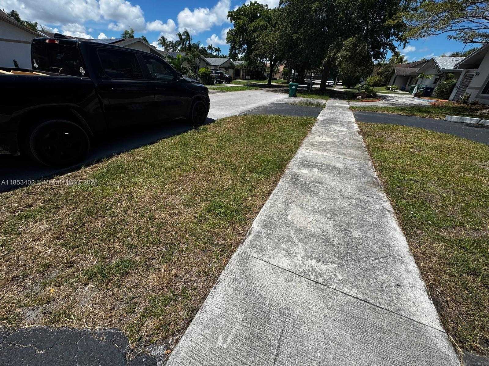 Small Image of 20605 NORTH EAST 9TH CT #N/A, Miami Number 4