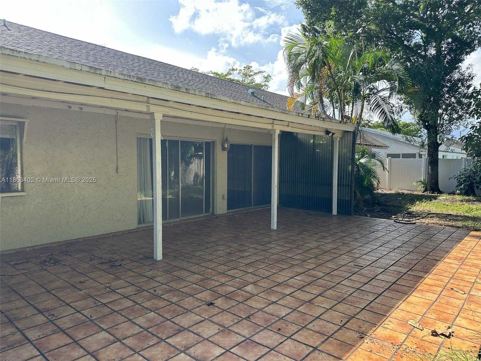 Small Image of 20605 NORTH EAST 9TH CT #N/A, Miami Number 5