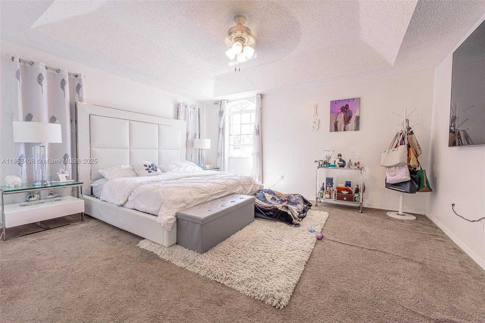 Small Image of 9138 SOUTH WEST 167TH CT, Miami Number 14