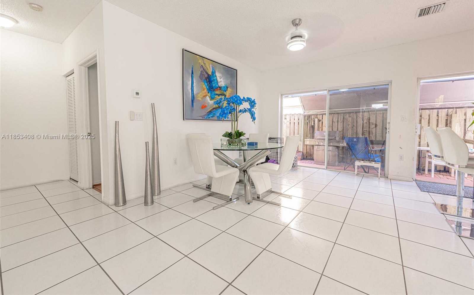 Small Image of 9138 SOUTH WEST 167TH CT, Miami Number 26