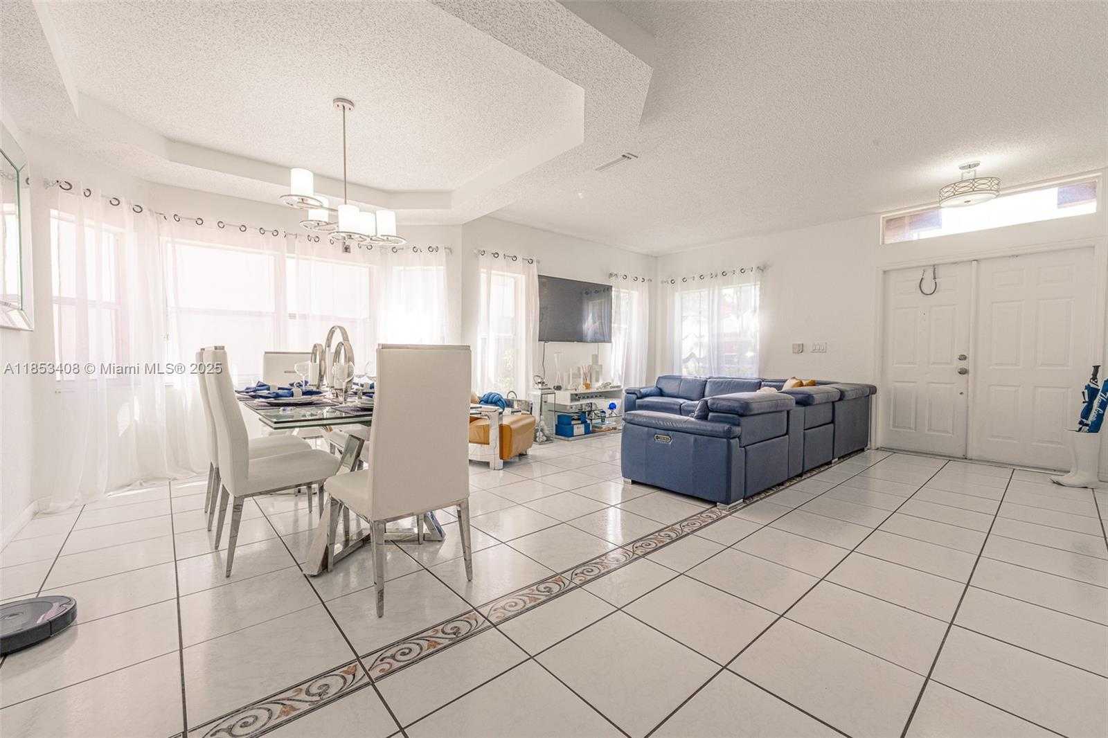 Small Image of 9138 SOUTH WEST 167TH CT, Miami Number 28