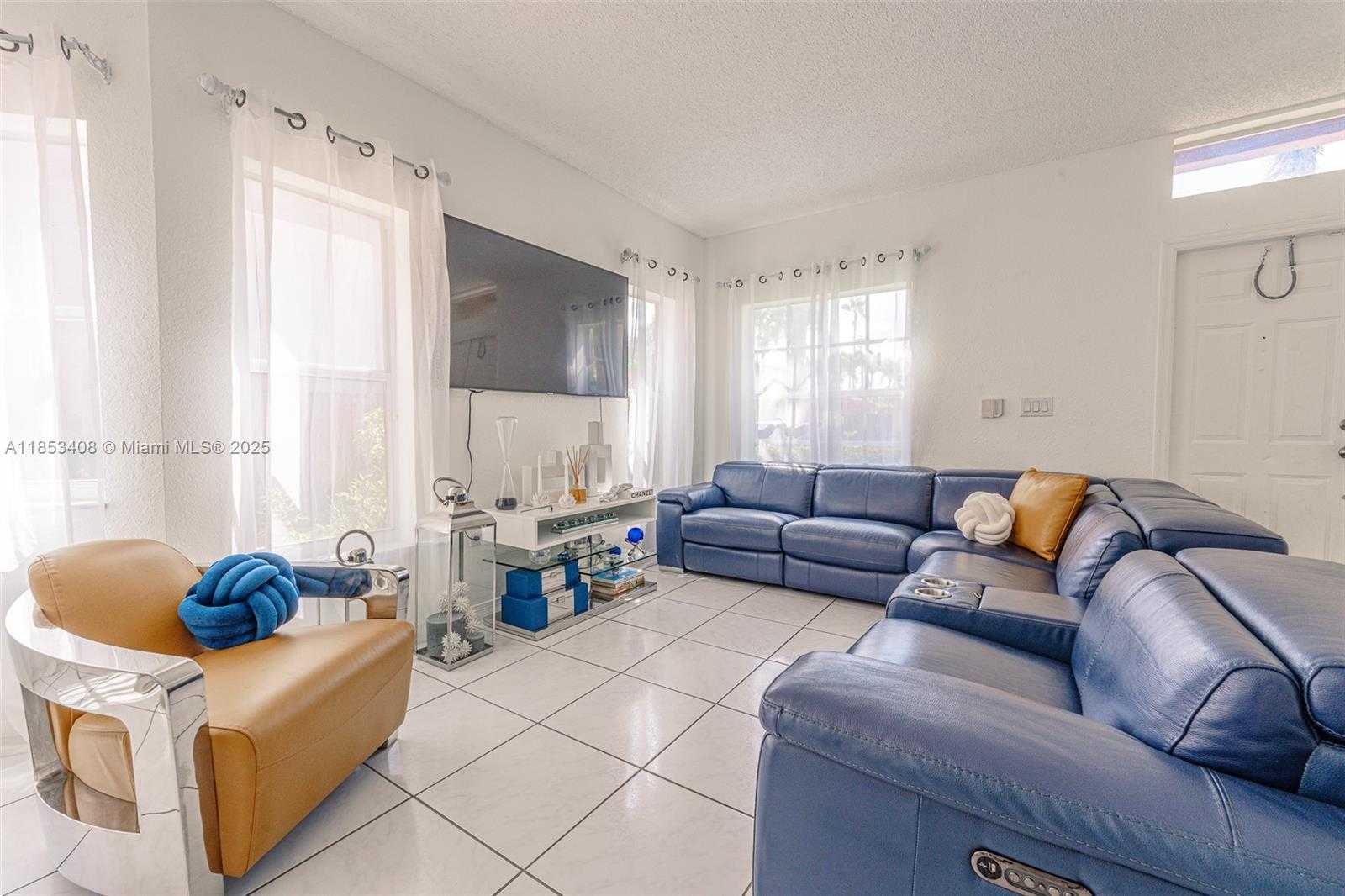 Small Image of 9138 SOUTH WEST 167TH CT, Miami Number 30