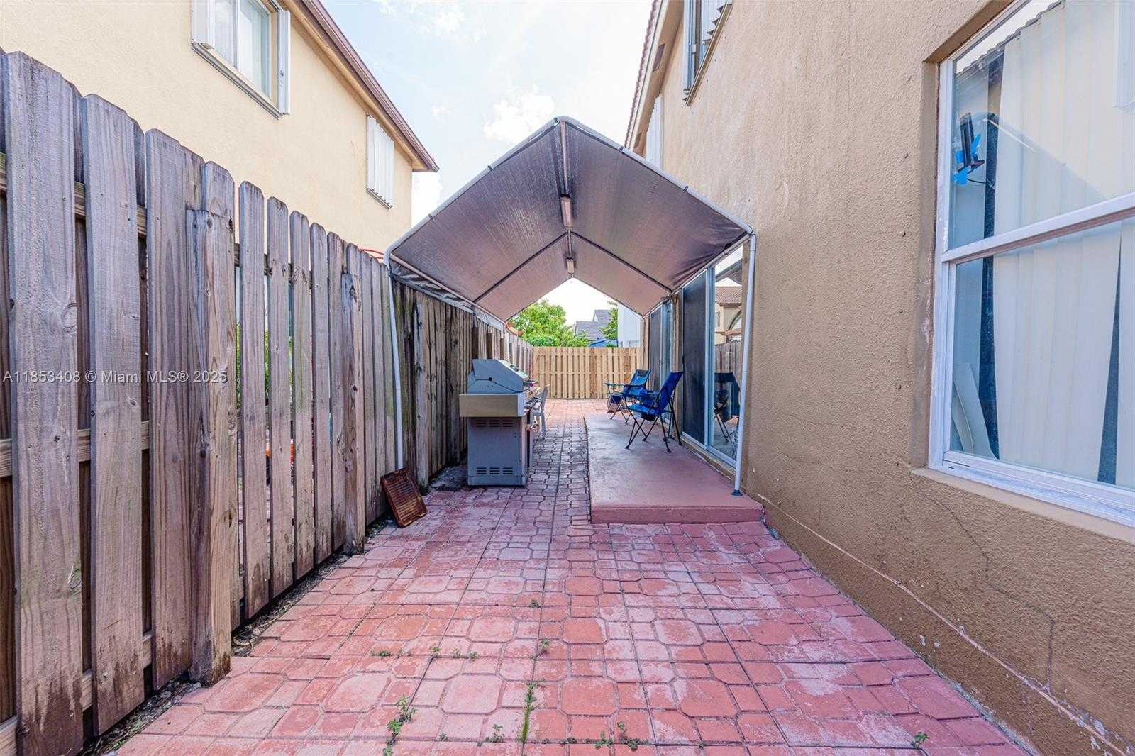 Small Image of 9138 SOUTH WEST 167TH CT, Miami Number 5