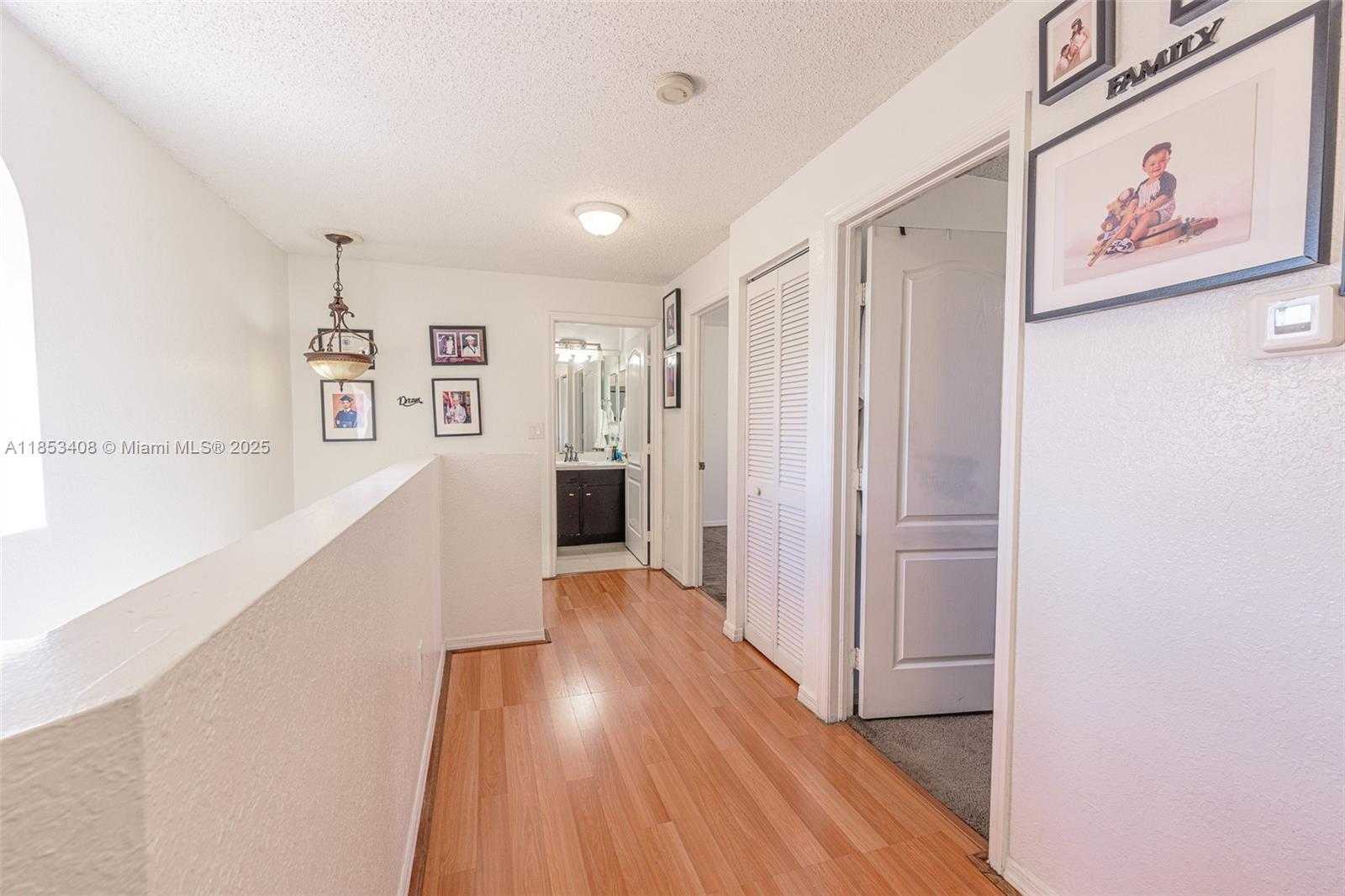 Small Image of 9138 SOUTH WEST 167TH CT, Miami Number 7