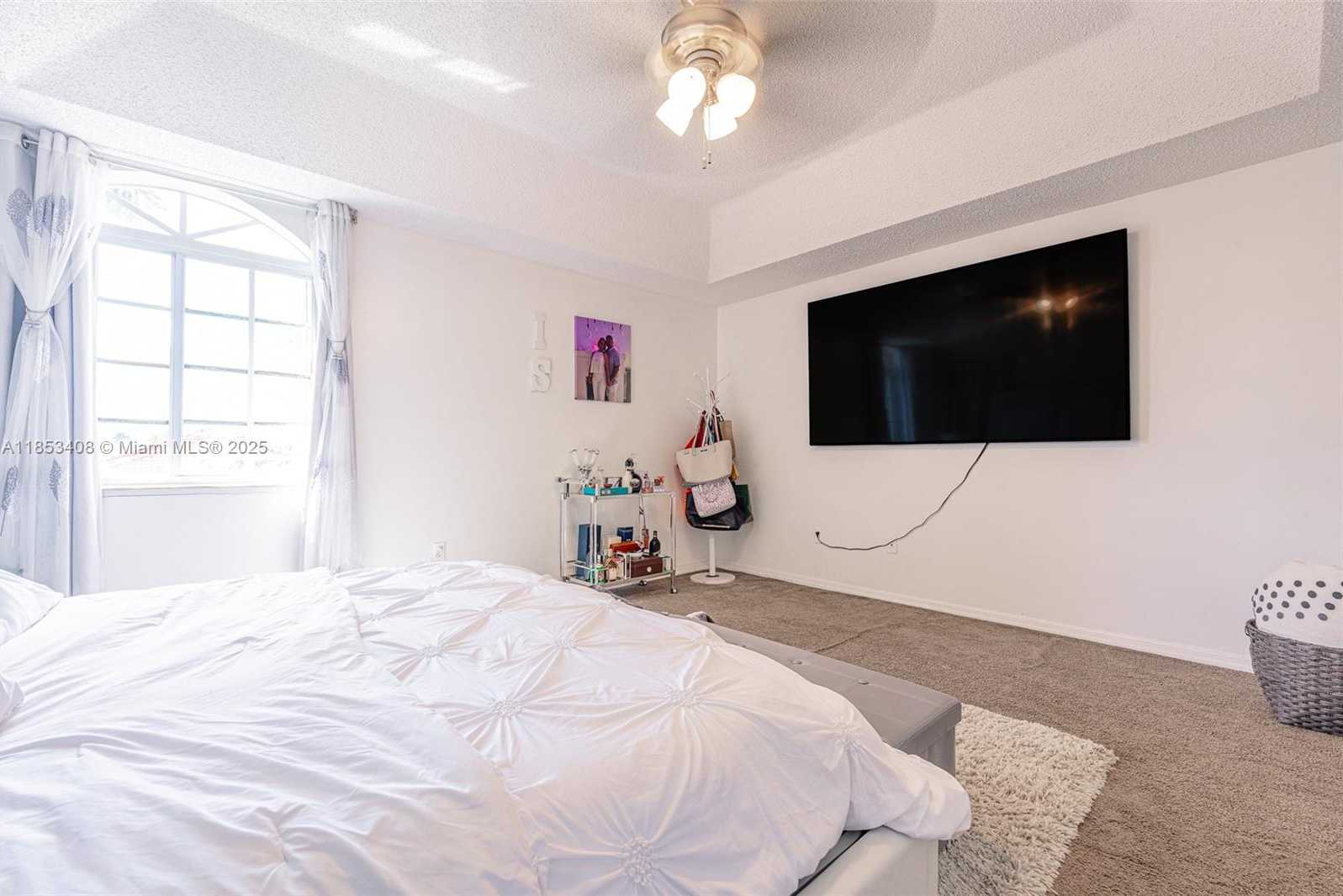 Small Image of 9138 SOUTH WEST 167TH CT, Miami Number 8