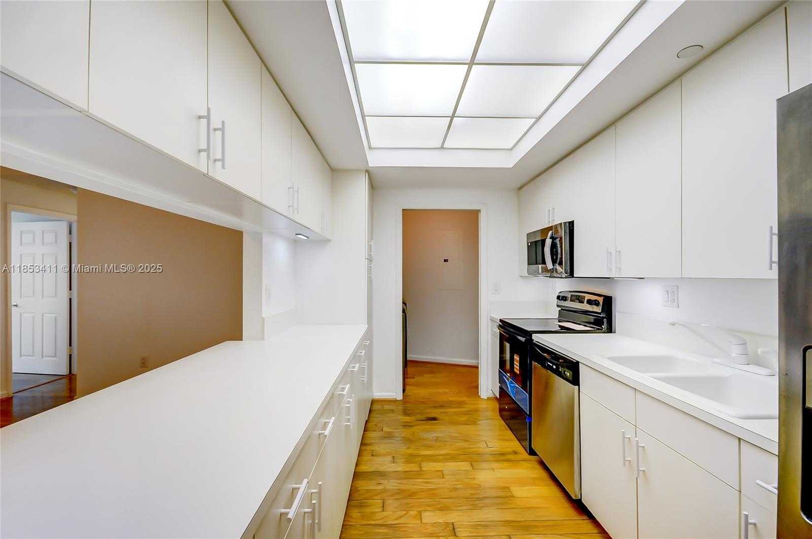 Small Image of 9805 NORTH WEST 52ND ST #213, Doral Number 16