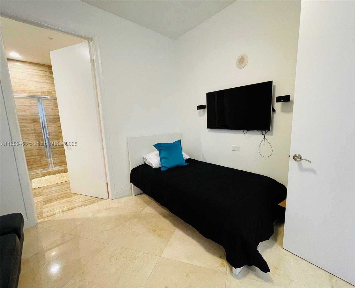 Small Image of 16001 COLLINS AVE #4107, Sunny Isles Beach Number 24