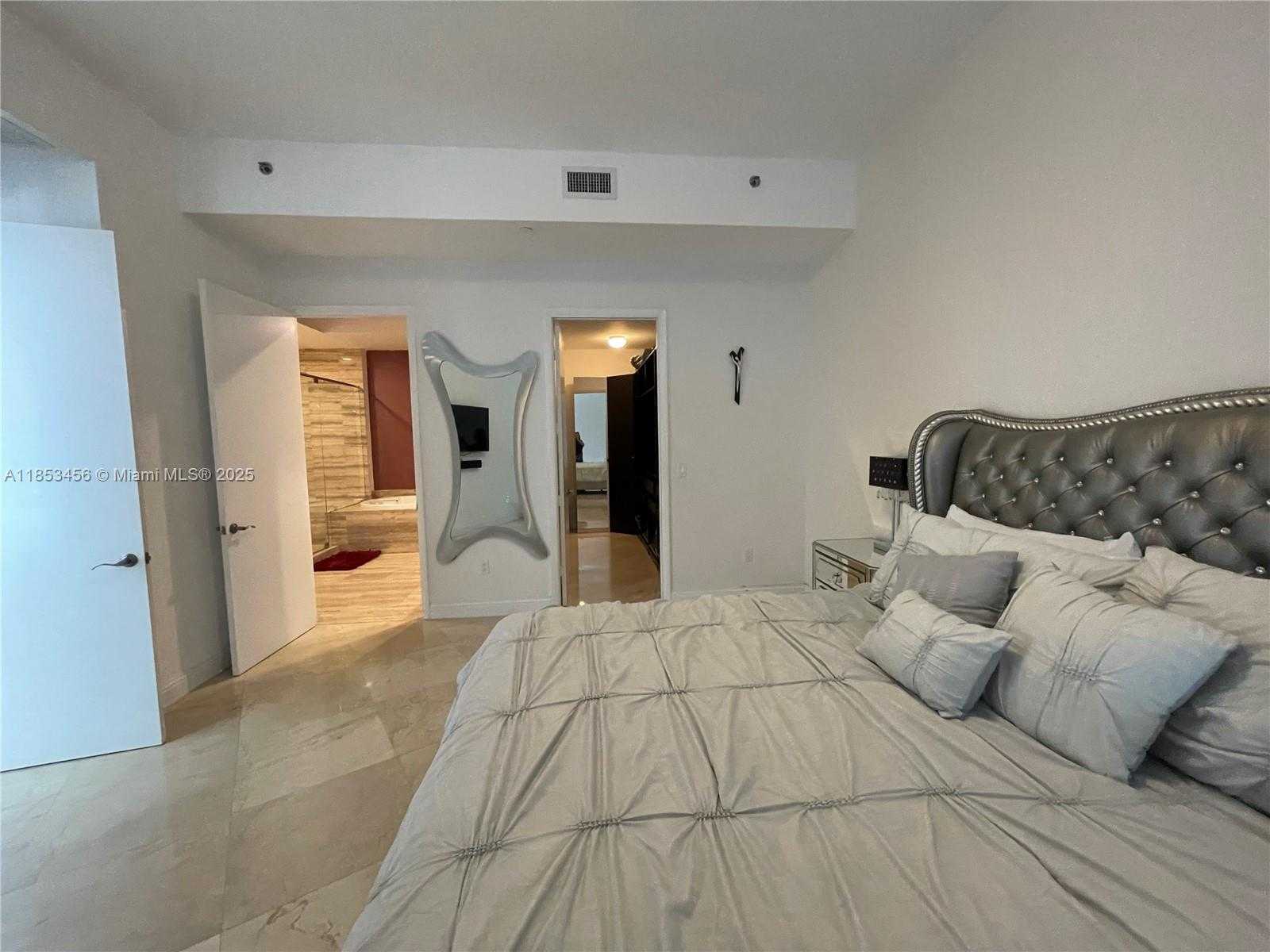 Small Image of 16001 COLLINS AVE #4107, Sunny Isles Beach Number 37