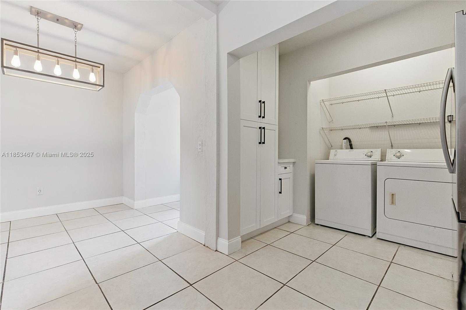 Small Image of 500 NORTH WEST 47TH ST #500, Miami Number 17