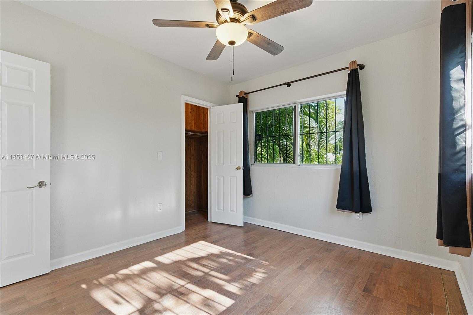 Small Image of 500 NORTH WEST 47TH ST #500, Miami Number 19