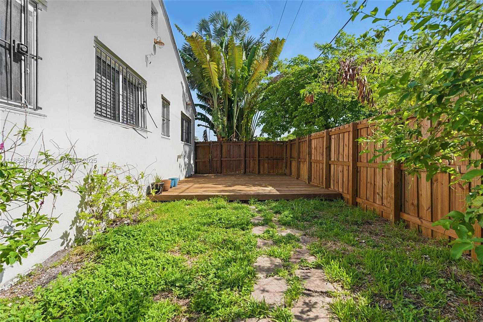 Small Image of 500 NORTH WEST 47TH ST #500, Miami Number 26