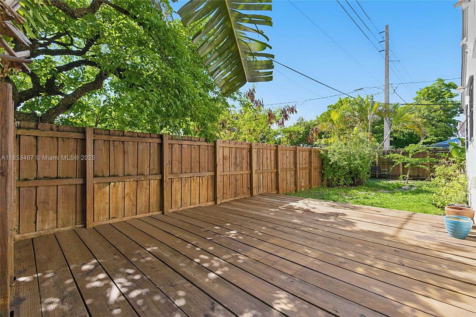 Small Image of 500 NORTH WEST 47TH ST #500, Miami Number 28