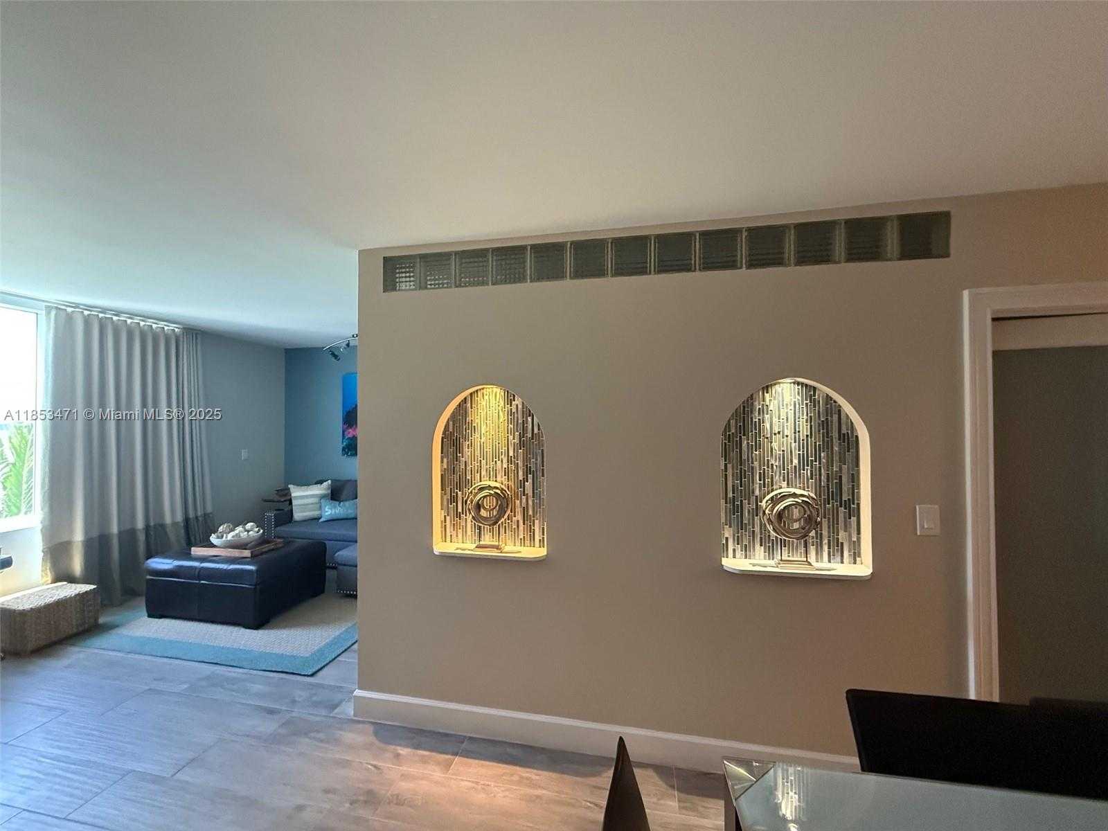 Small Image of 2301 COLLINS AVE #528, Miami Beach Number 17