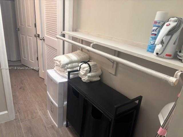 Small Image of 2301 COLLINS AVE #528, Miami Beach Number 24