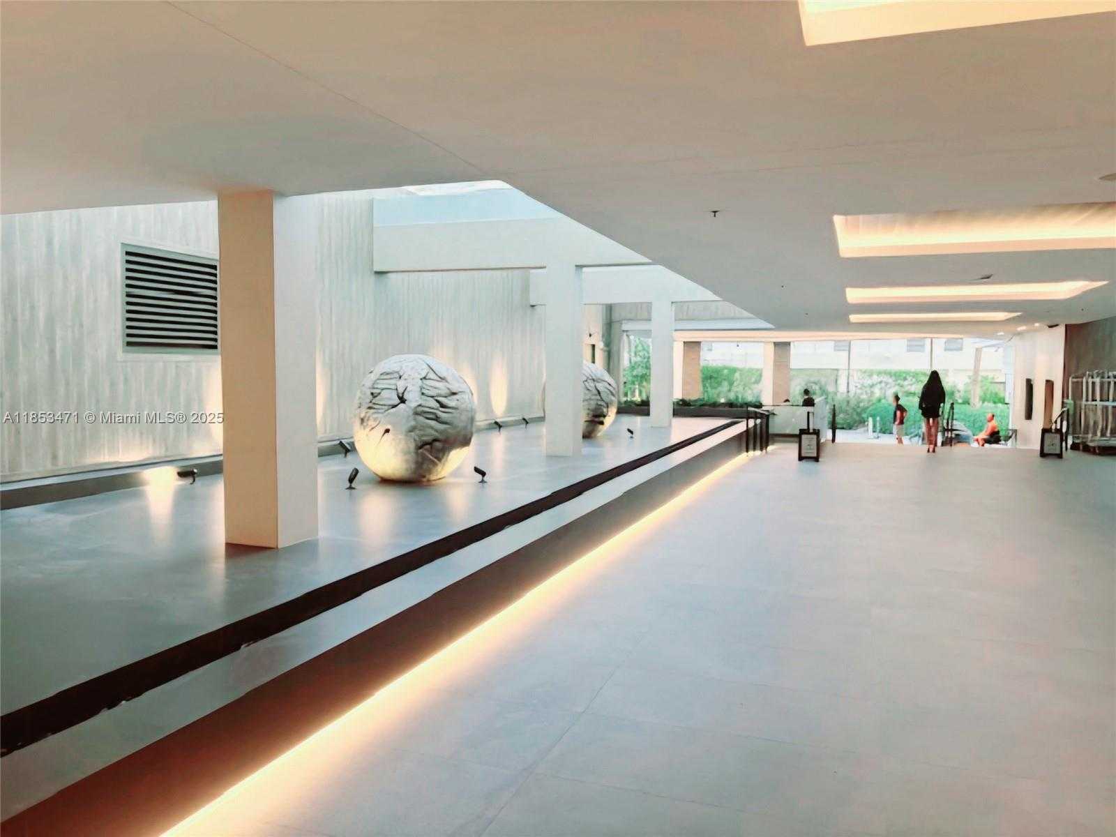 Small Image of 2301 COLLINS AVE #528, Miami Beach Number 9