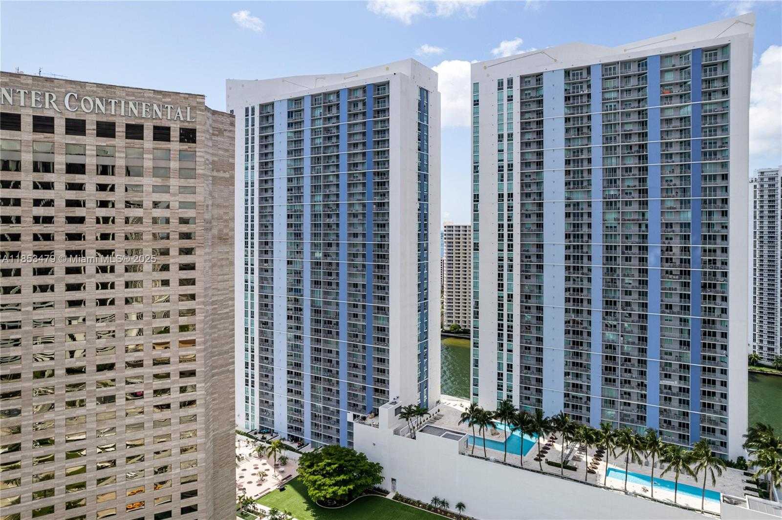 Small Image of 335 SOUTH BISCAYNE BLVD #LPH-00, Miami Number 11
