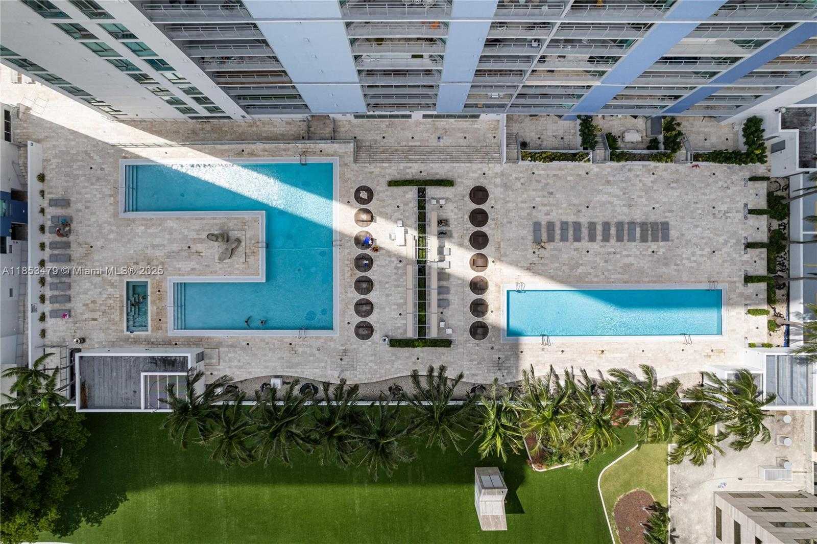 Small Image of 335 SOUTH BISCAYNE BLVD #LPH-00, Miami Number 12