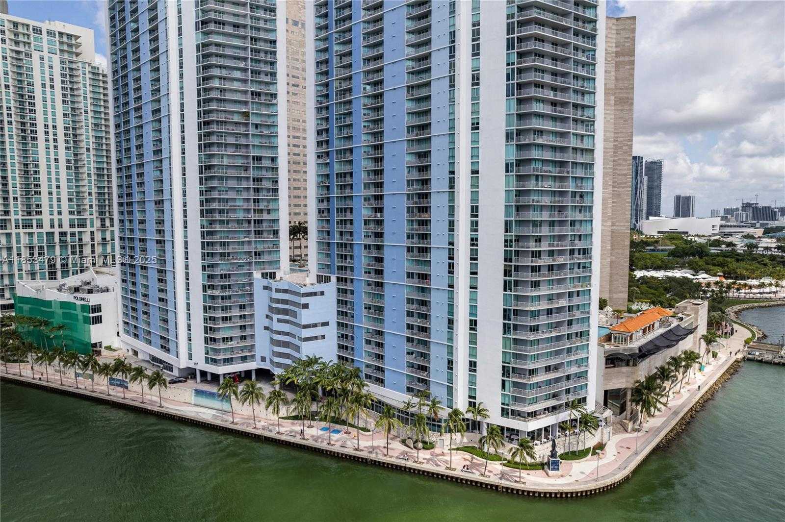 Small Image of 335 SOUTH BISCAYNE BLVD #LPH-00, Miami Number 13