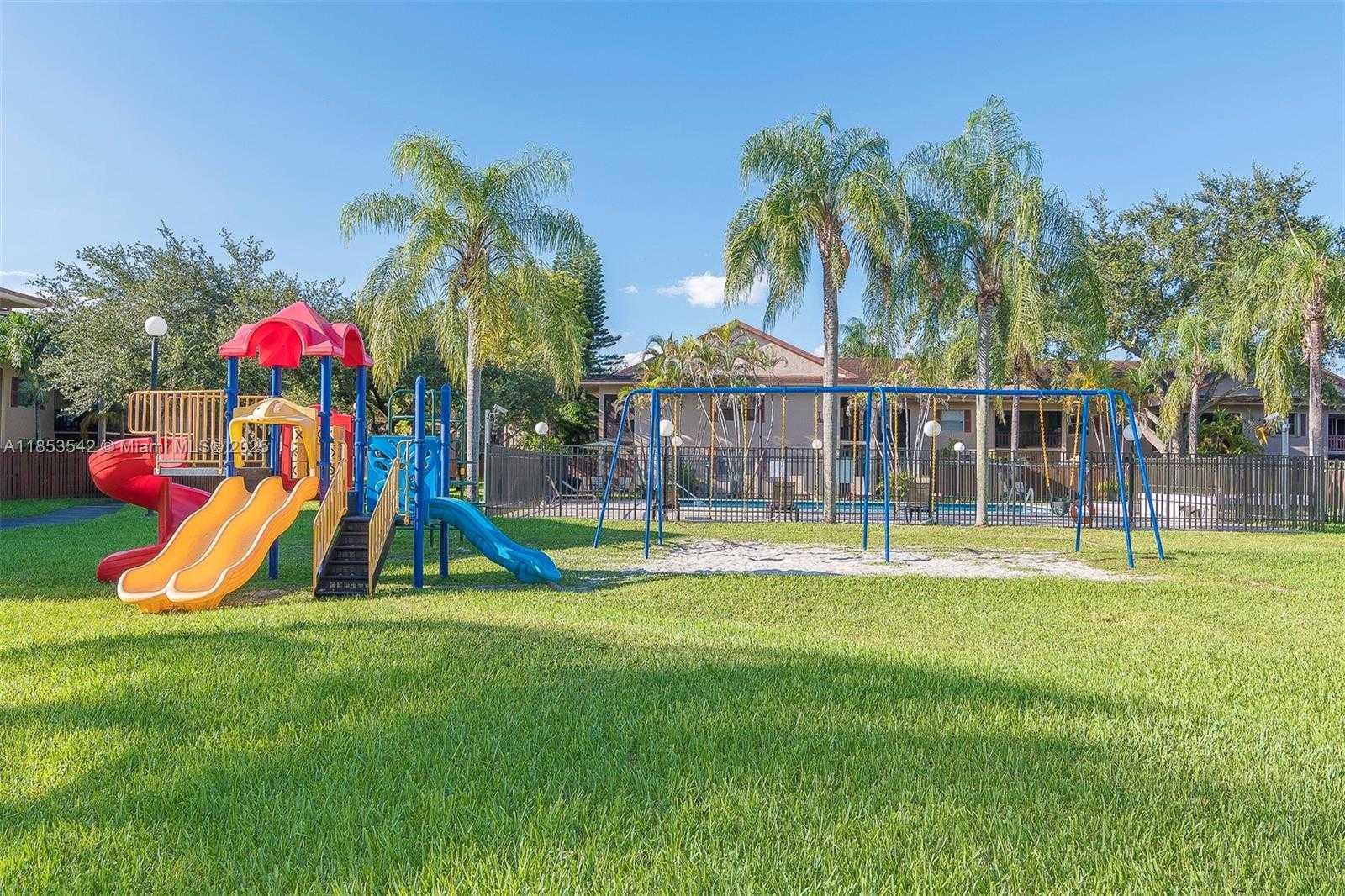 Small Image of 11281 SOUTH WEST 88TH ST #215K, Miami Number 19