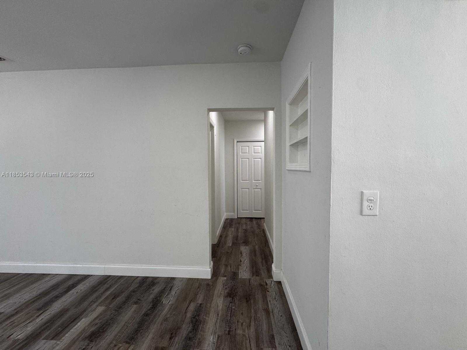 Small Image of 8201 ABBOTT AVE #3, Miami Beach Number 7
