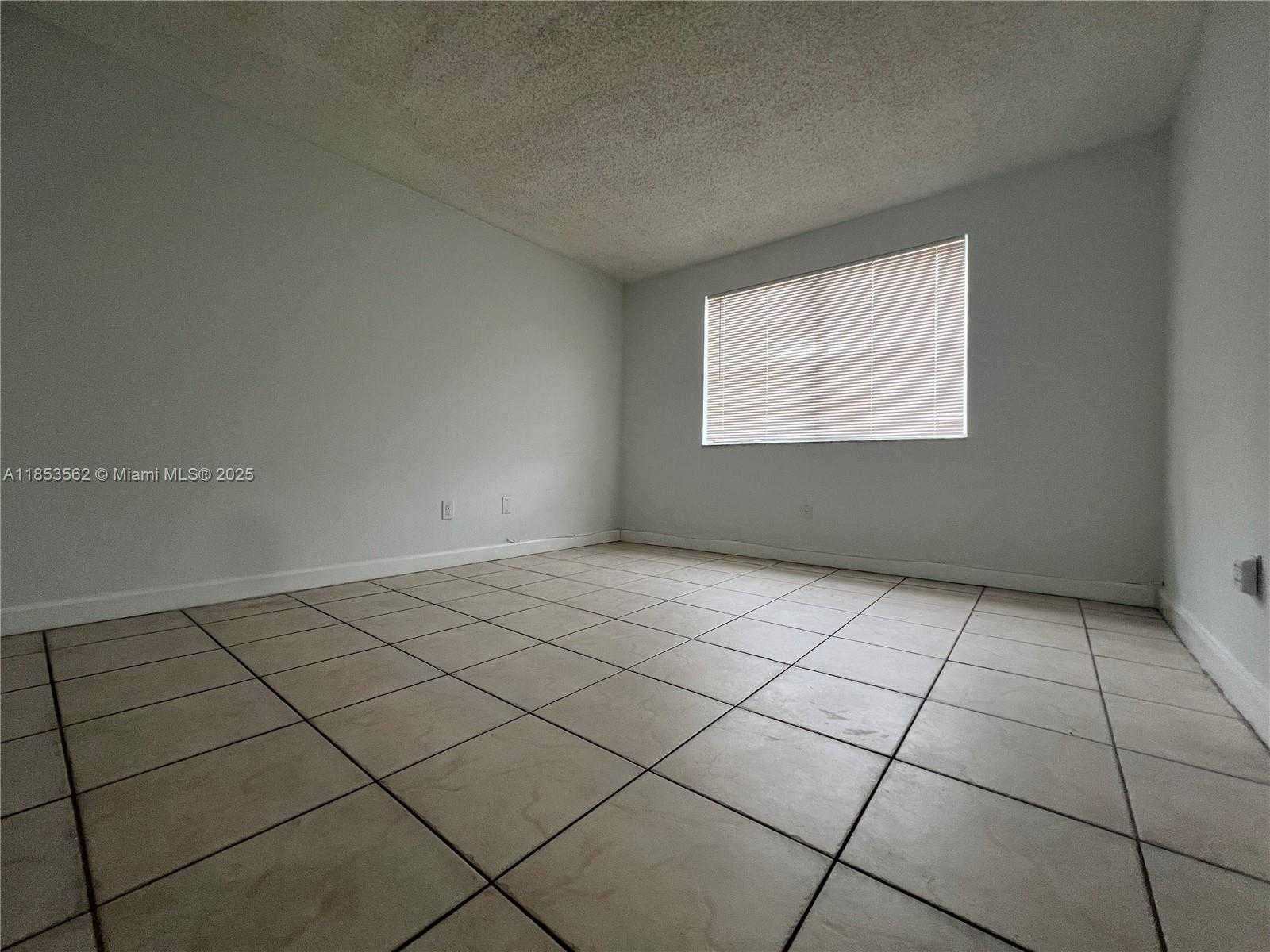 Small Image of 4660 NORTH WEST 79TH AVE #2C, Doral Number 13