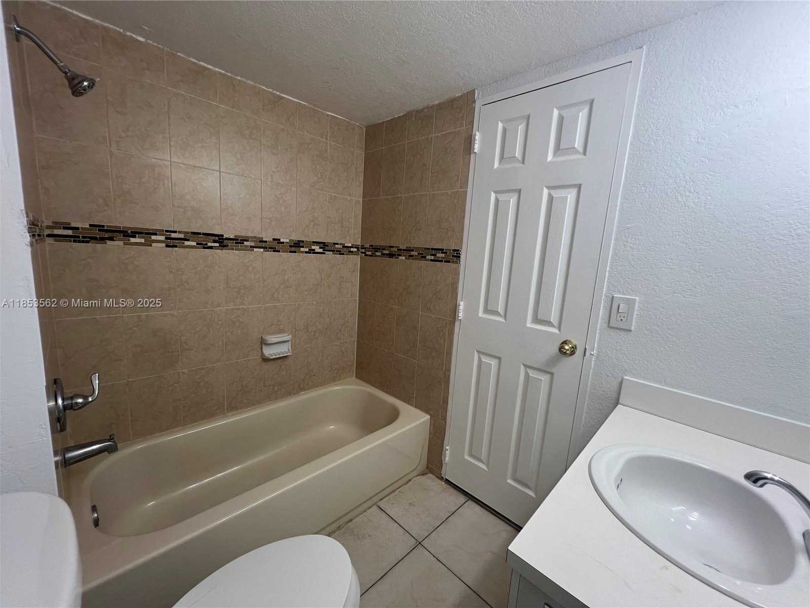 Small Image of 4660 NORTH WEST 79TH AVE #2C, Doral Number 15