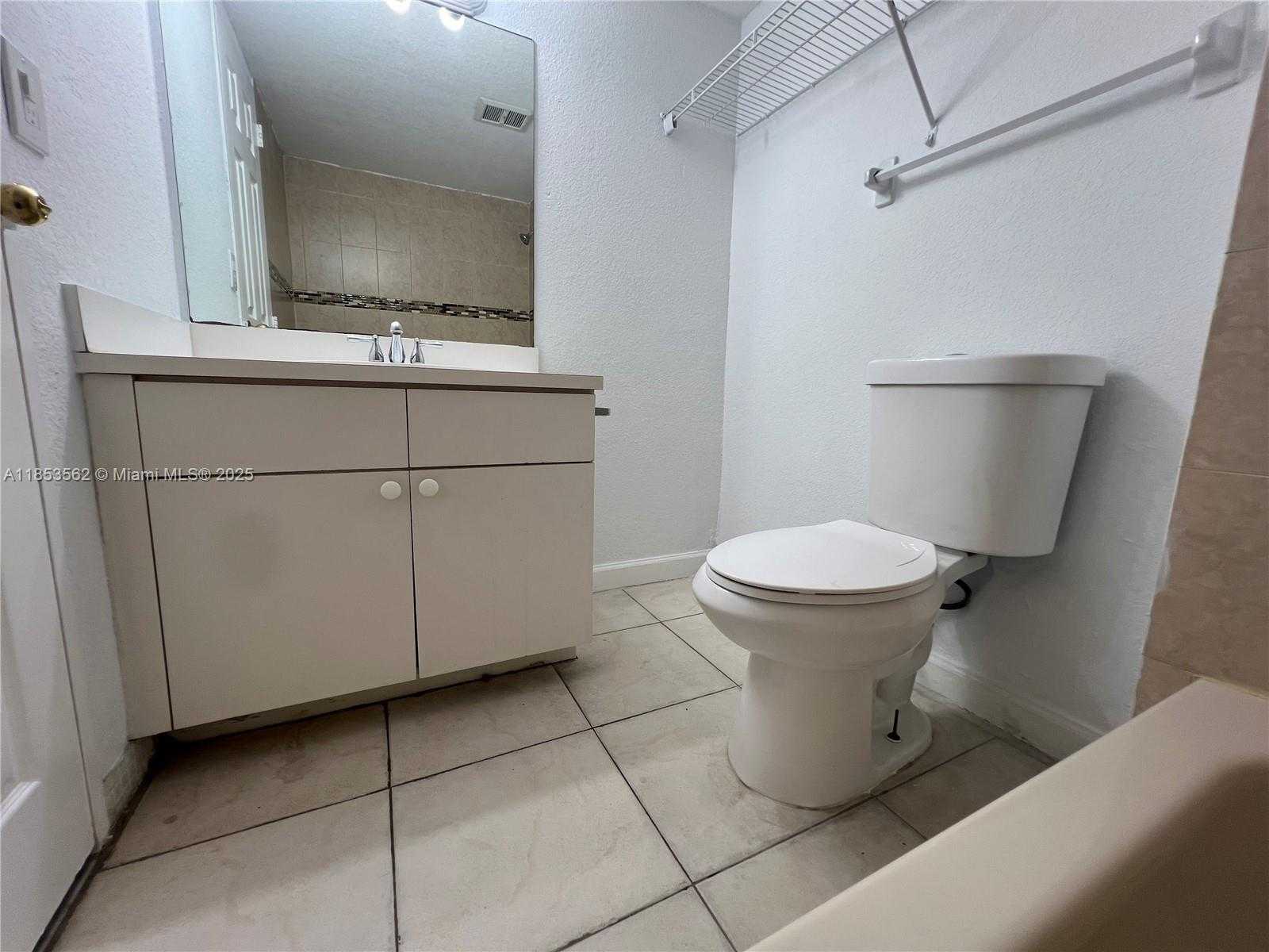 Small Image of 4660 NORTH WEST 79TH AVE #2C, Doral Number 16