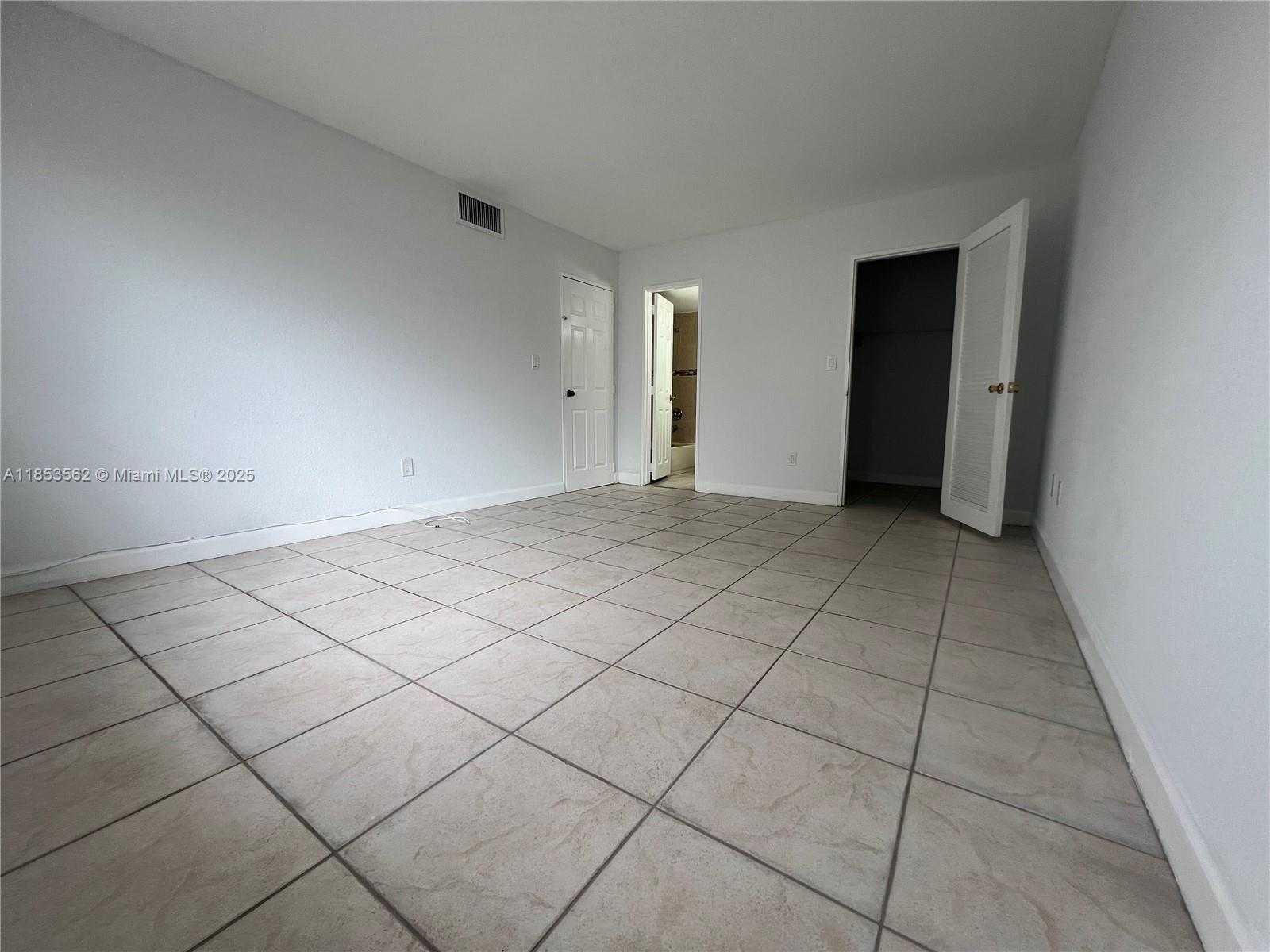 Small Image of 4660 NORTH WEST 79TH AVE #2C, Doral Number 19
