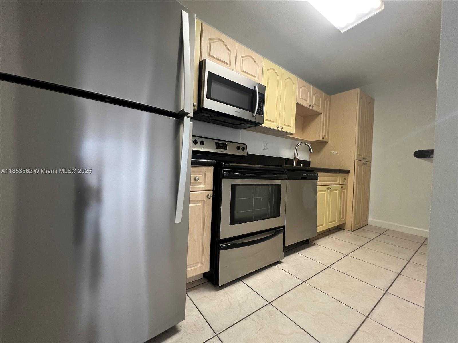Small Image of 4660 NORTH WEST 79TH AVE #2C, Doral Number 2