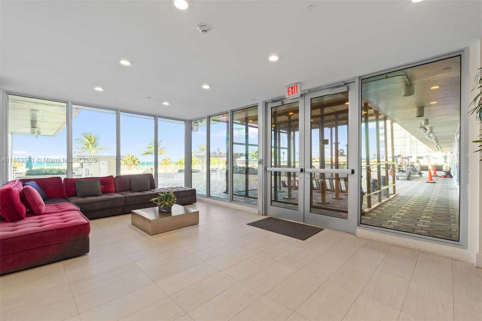 Small Image of 5701 COLLINS AVE #702, Miami Beach Number 10