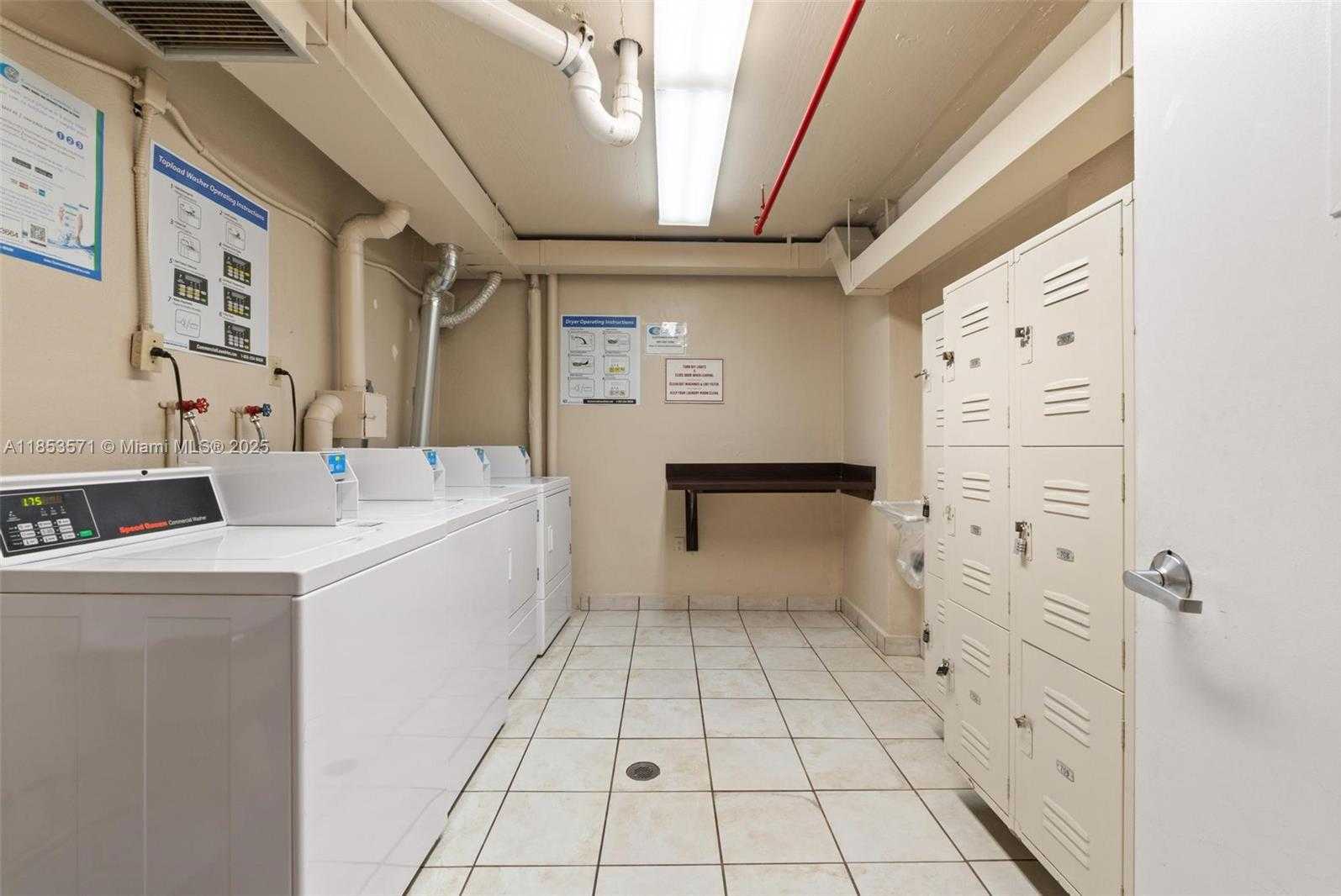 Small Image of 5701 COLLINS AVE #702, Miami Beach Number 41