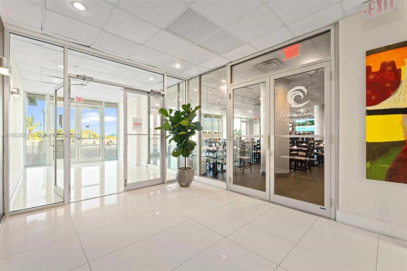 Small Image of 5701 COLLINS AVE #702, Miami Beach Number 43
