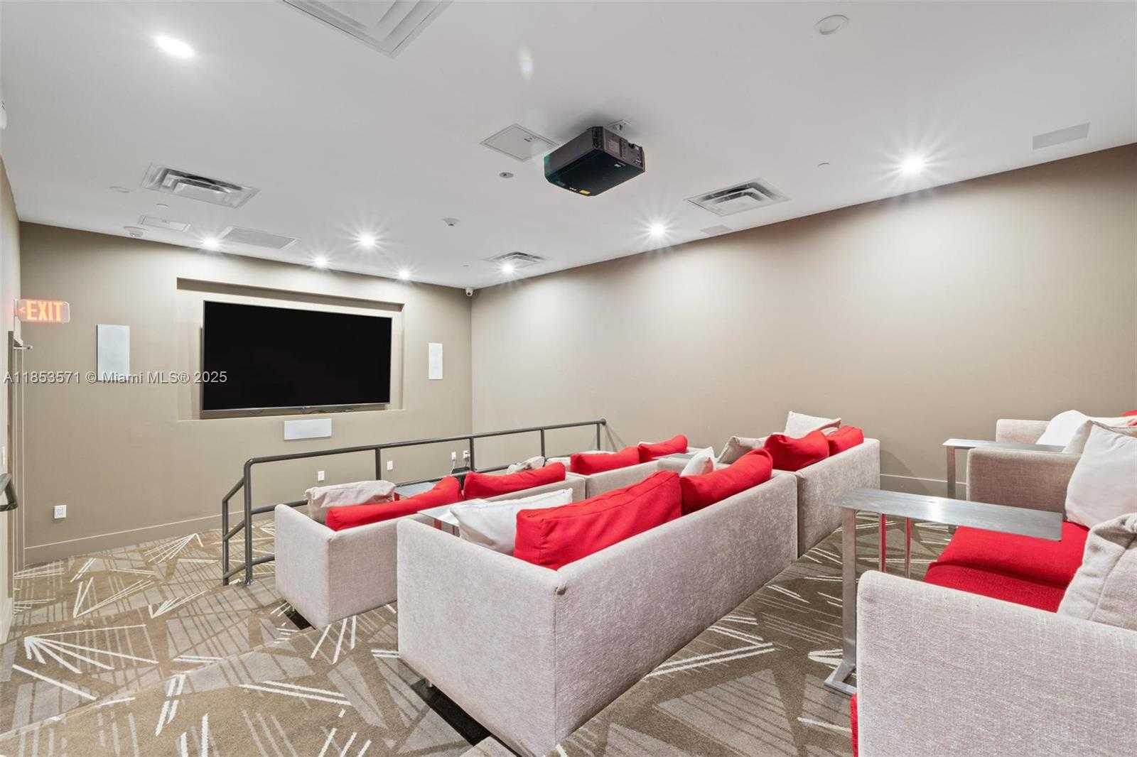 Small Image of 5701 COLLINS AVE #702, Miami Beach Number 44