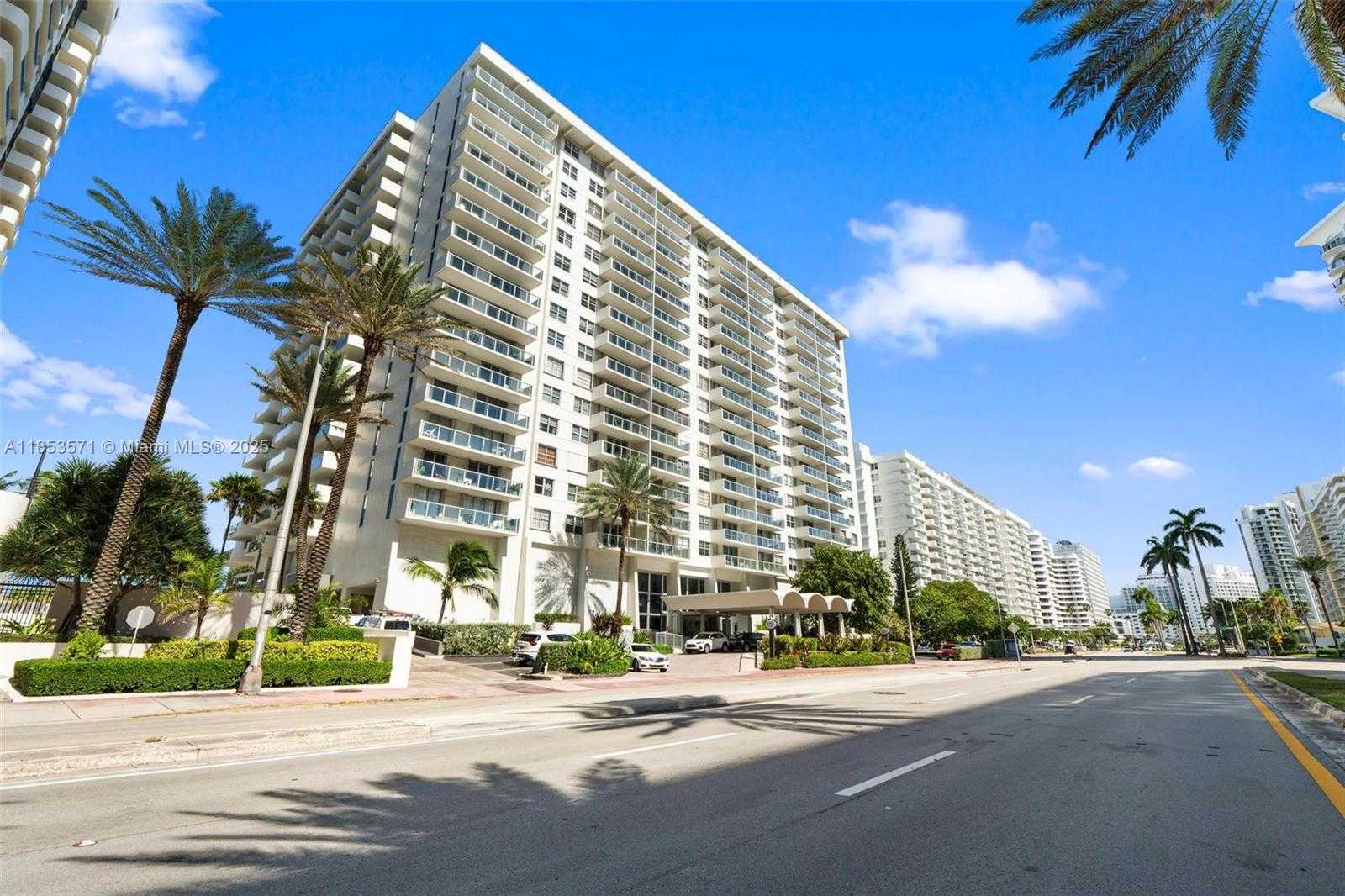 Small Image of 5701 COLLINS AVE #702, Miami Beach Number 5