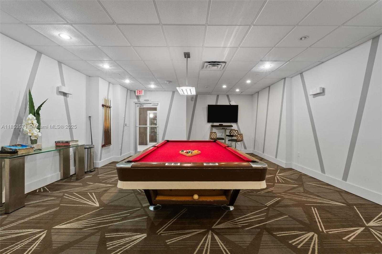Small Image of 5701 COLLINS AVE #702, Miami Beach Number 51