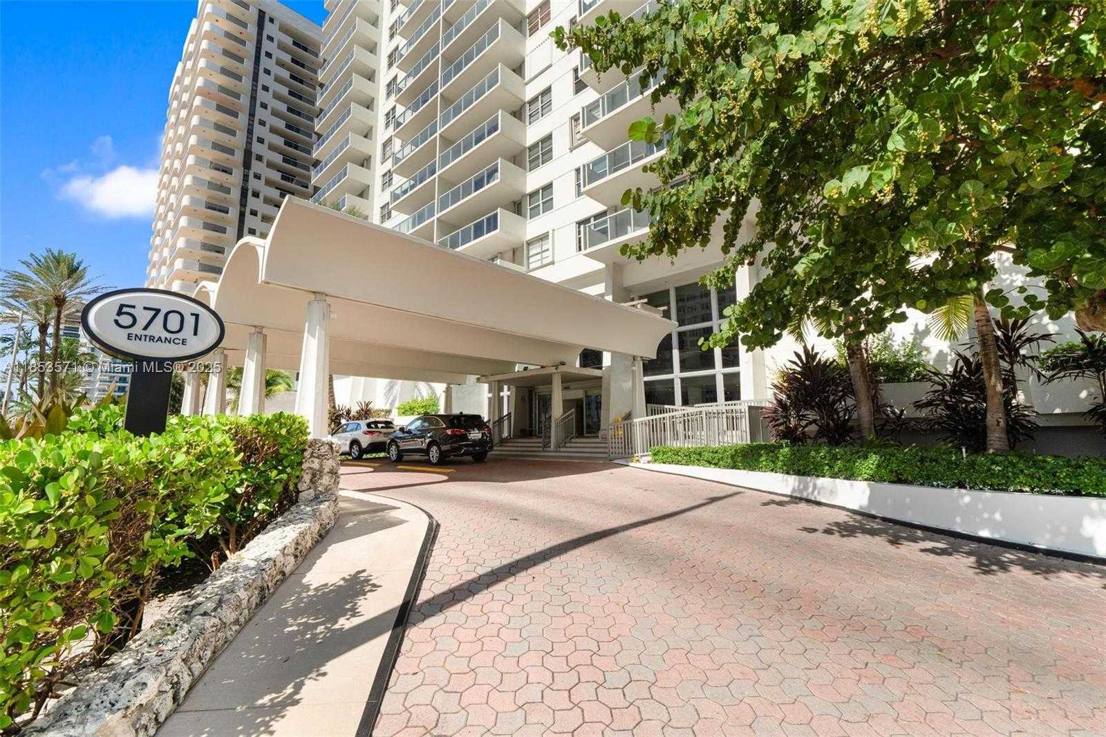 Small Image of 5701 COLLINS AVE #702, Miami Beach Number 7