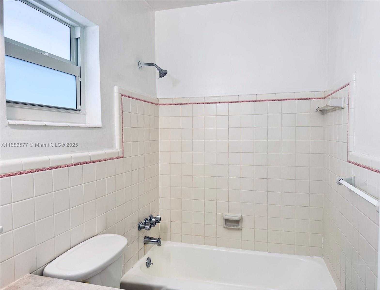 Small Image of 1845 JEFFERSON ST #7, Hollywood Number 12